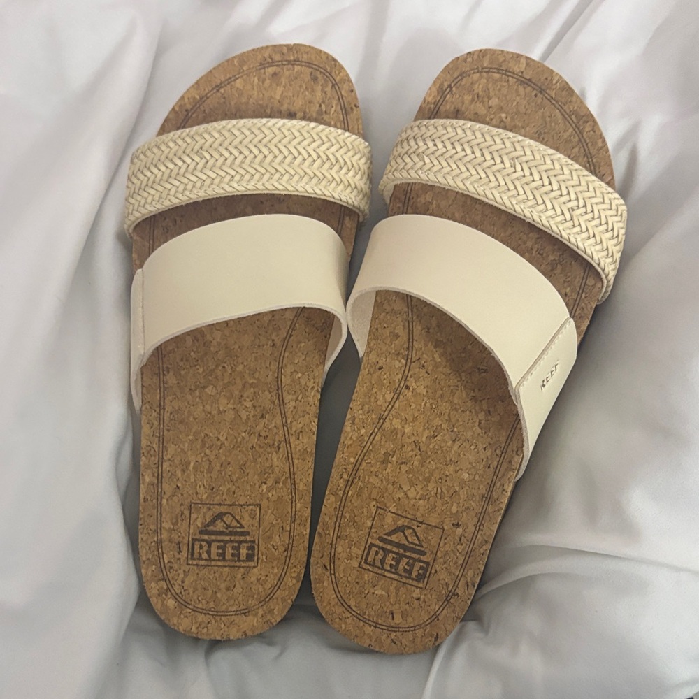 Reef Women's Tan and Cream Sandals